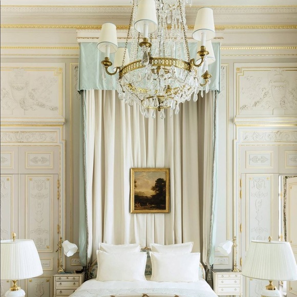 SOLD 🎈Ornament Wreath Handmade Shatterproof decor - Picture 4 of 4